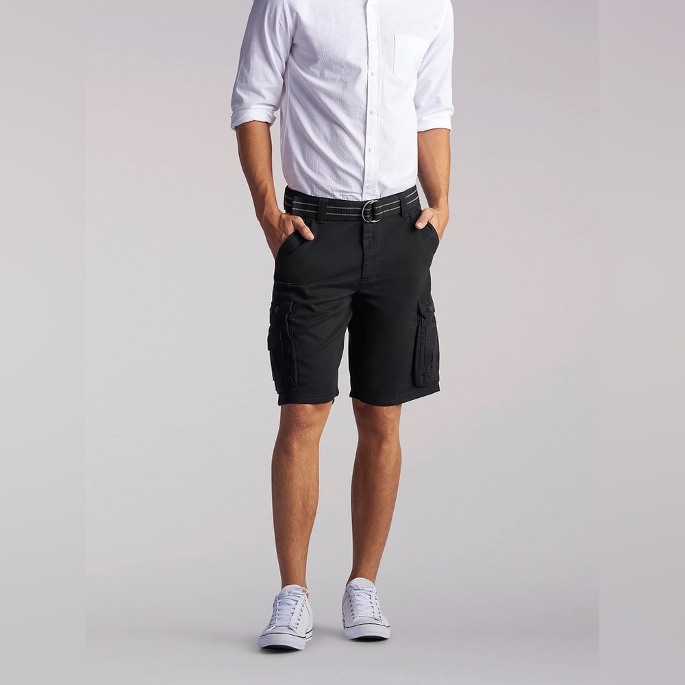 LEE’S MEN'S LEGENDARY WYOMING CARGO SHORT IN BLACK SIZE 30